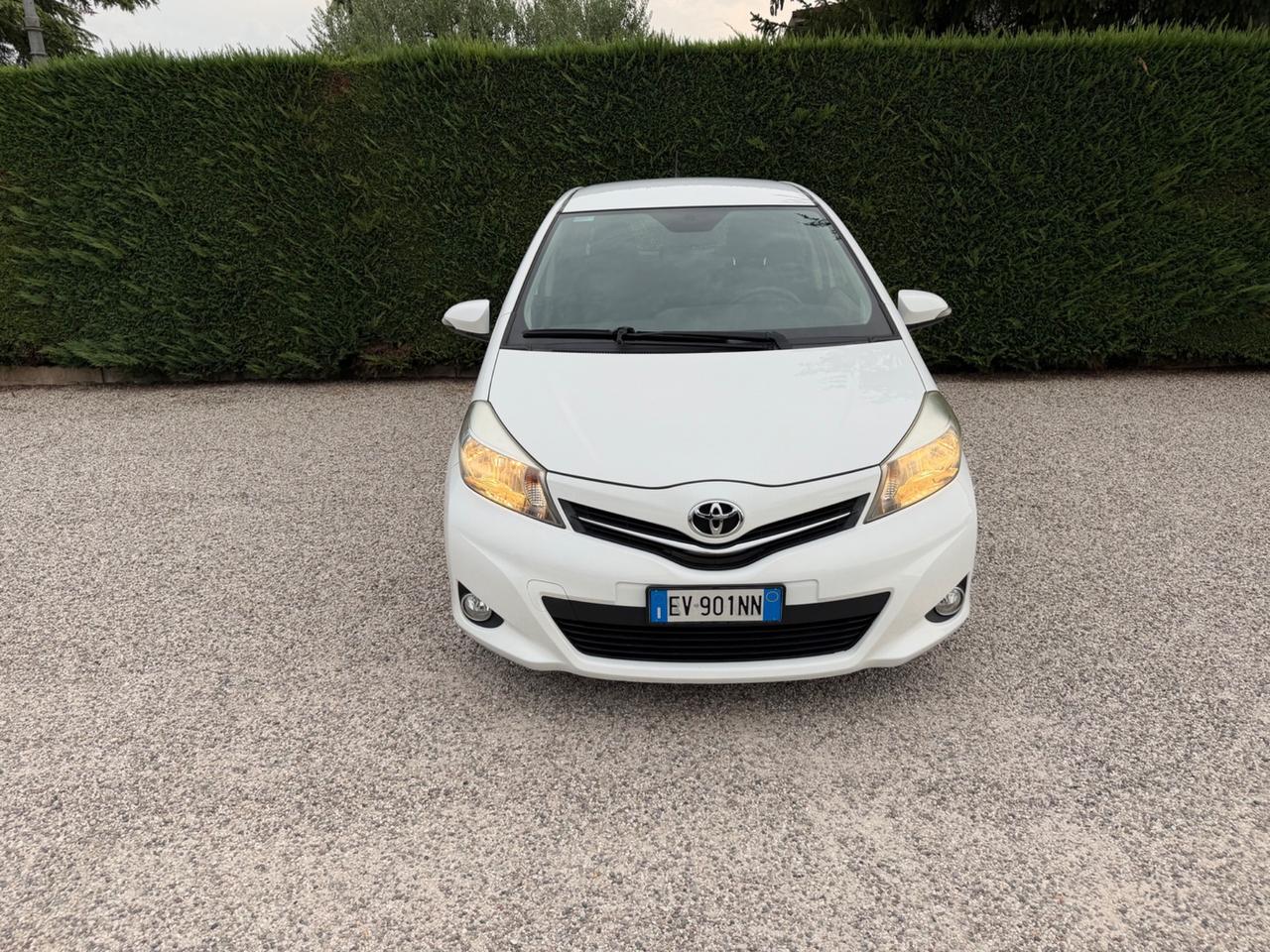 Toyota Yaris 1.0 5 porte Active