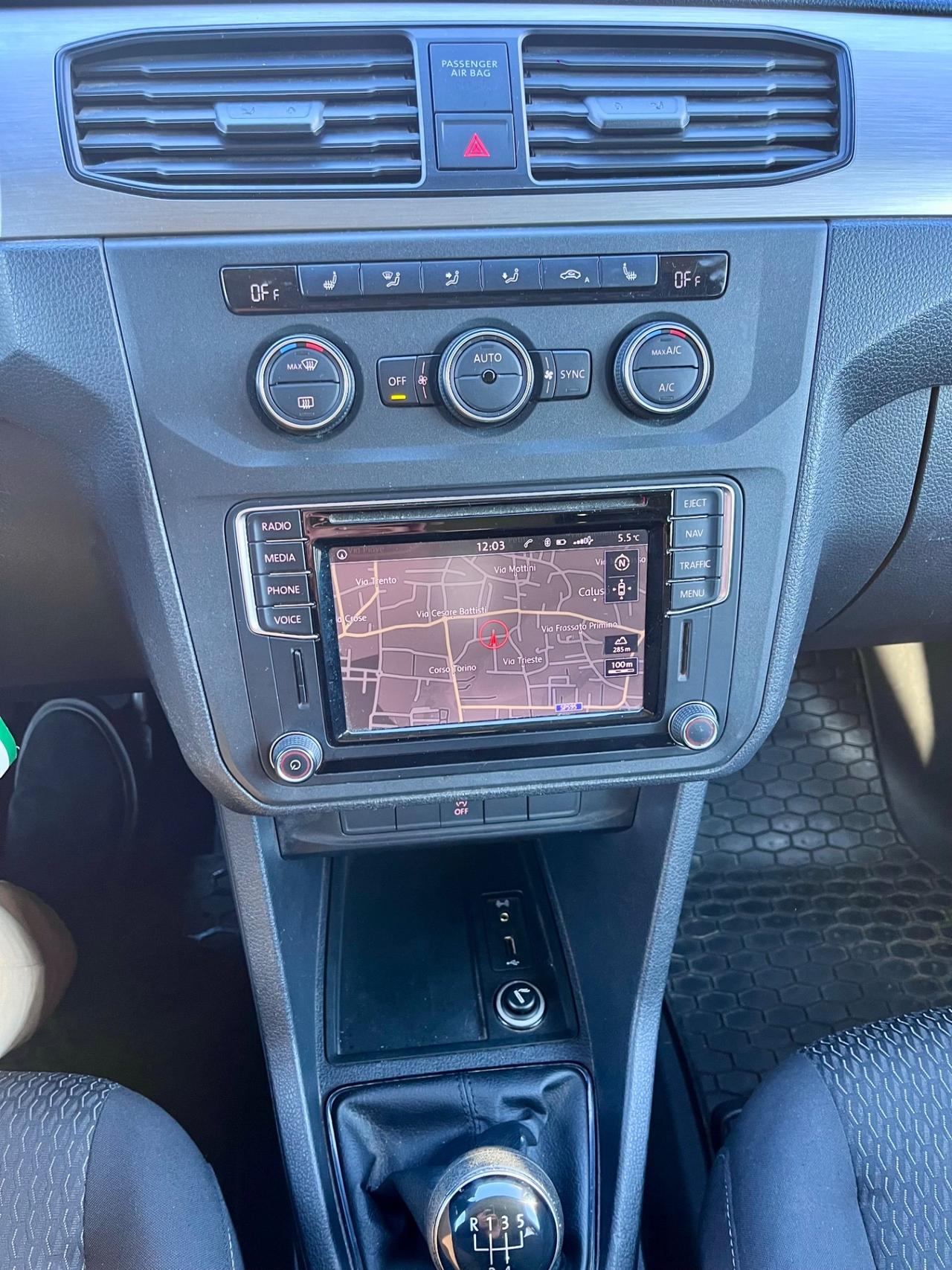 Volkswagen Caddy 2.0 TDI Business Gancio Traino