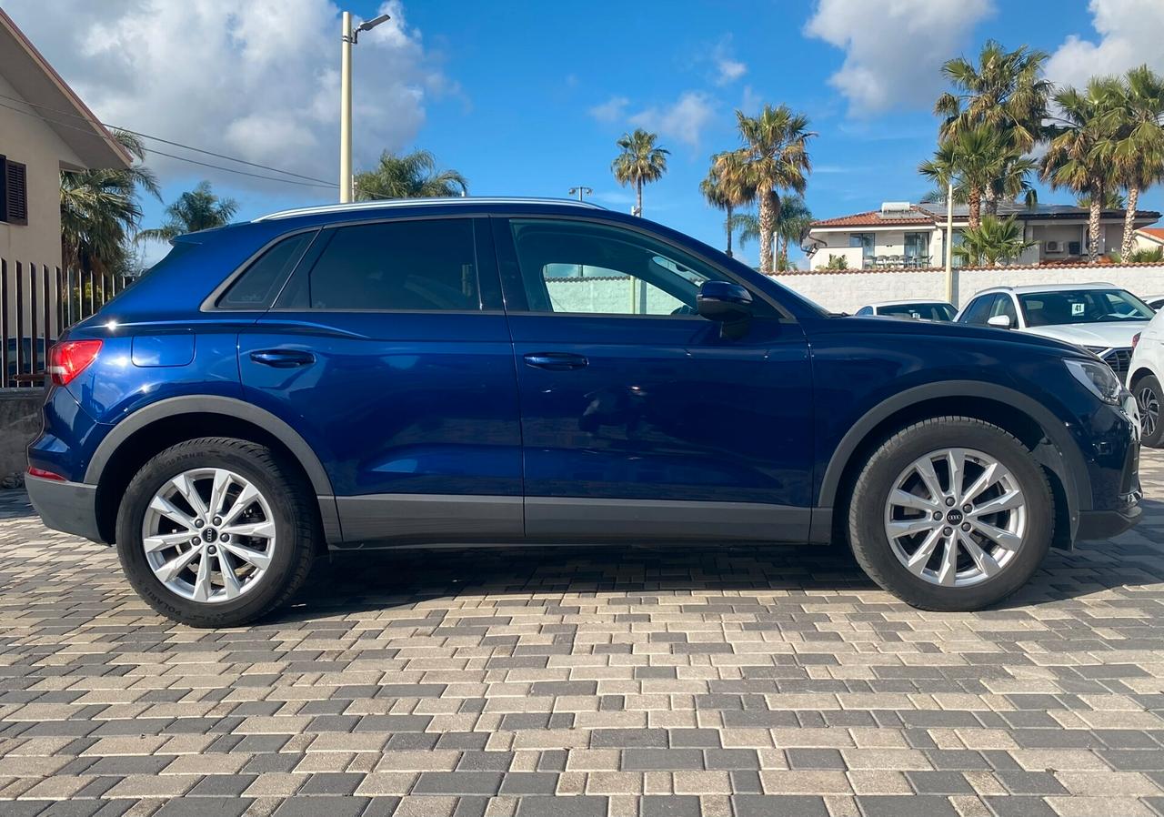 Audi Q3 Business 2.0 TDI 150CV S tronic 35