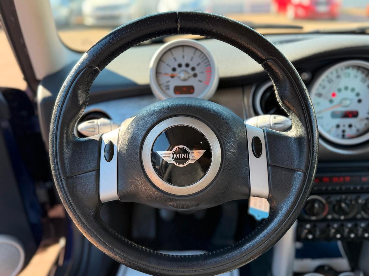 Mini 1.6 16V One de luxe