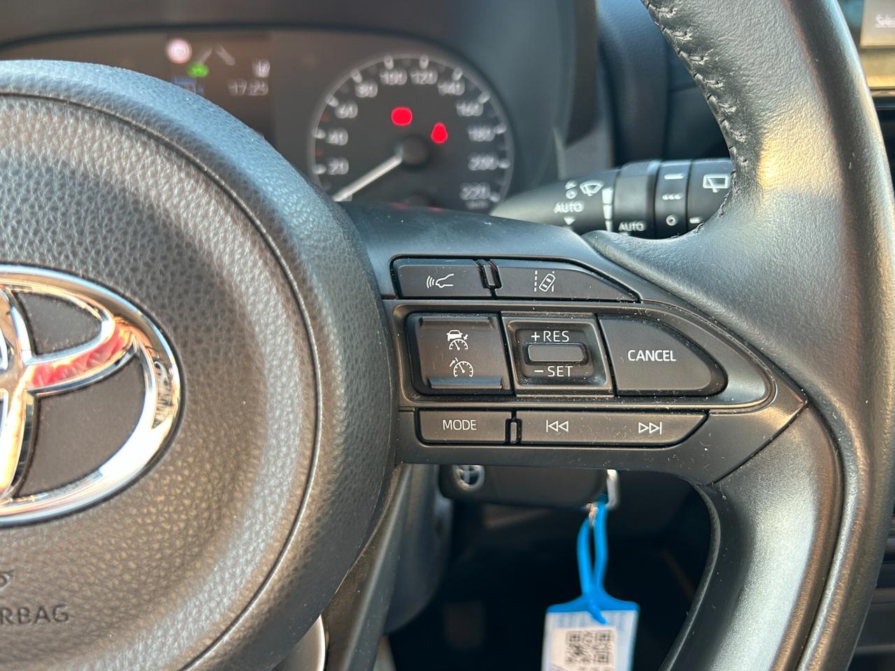 Toyota Yaris 1.5h Business