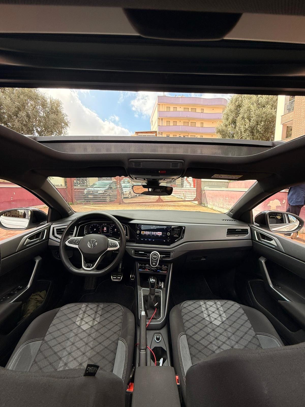 Volkswagen Taigo 1.5 TSI ACT 150 CV DSG R-Line