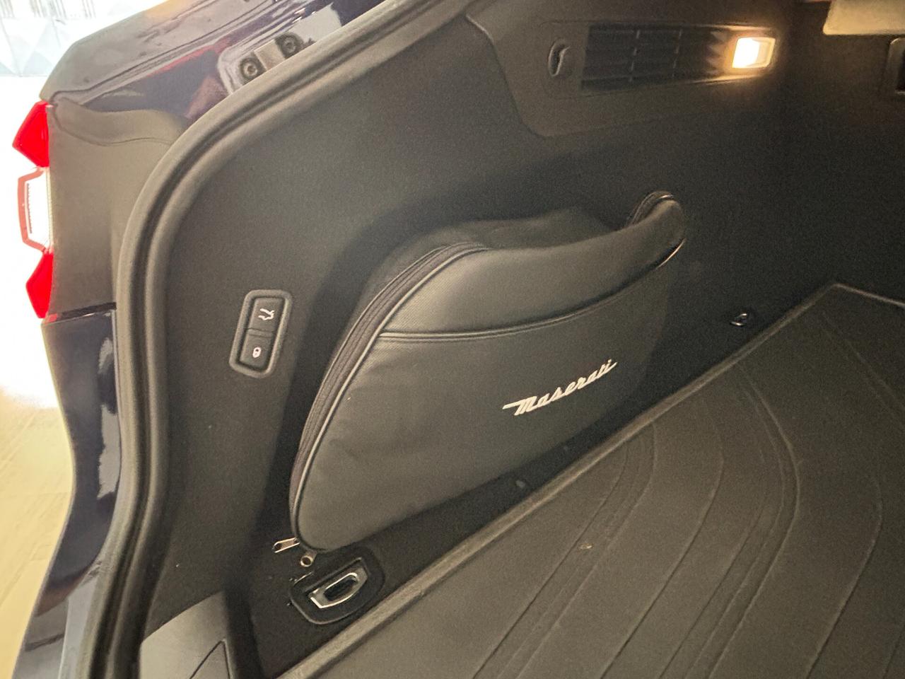 Maserati Levante 3.0 V6 Q4 Granlusso 275cv auto 2018