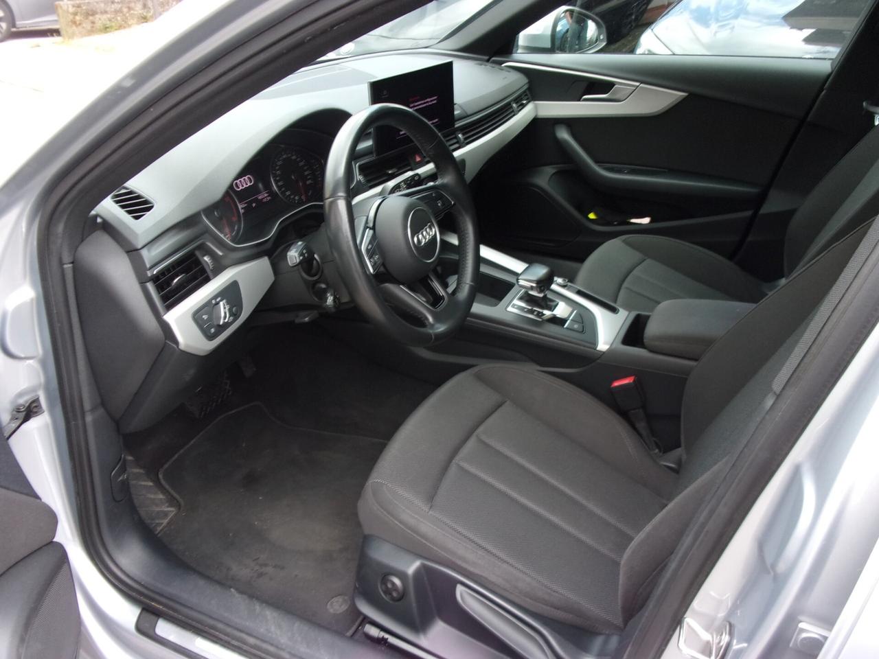 Audi A4 Avant 30 TDI/136 CV S tronic Business Advanced