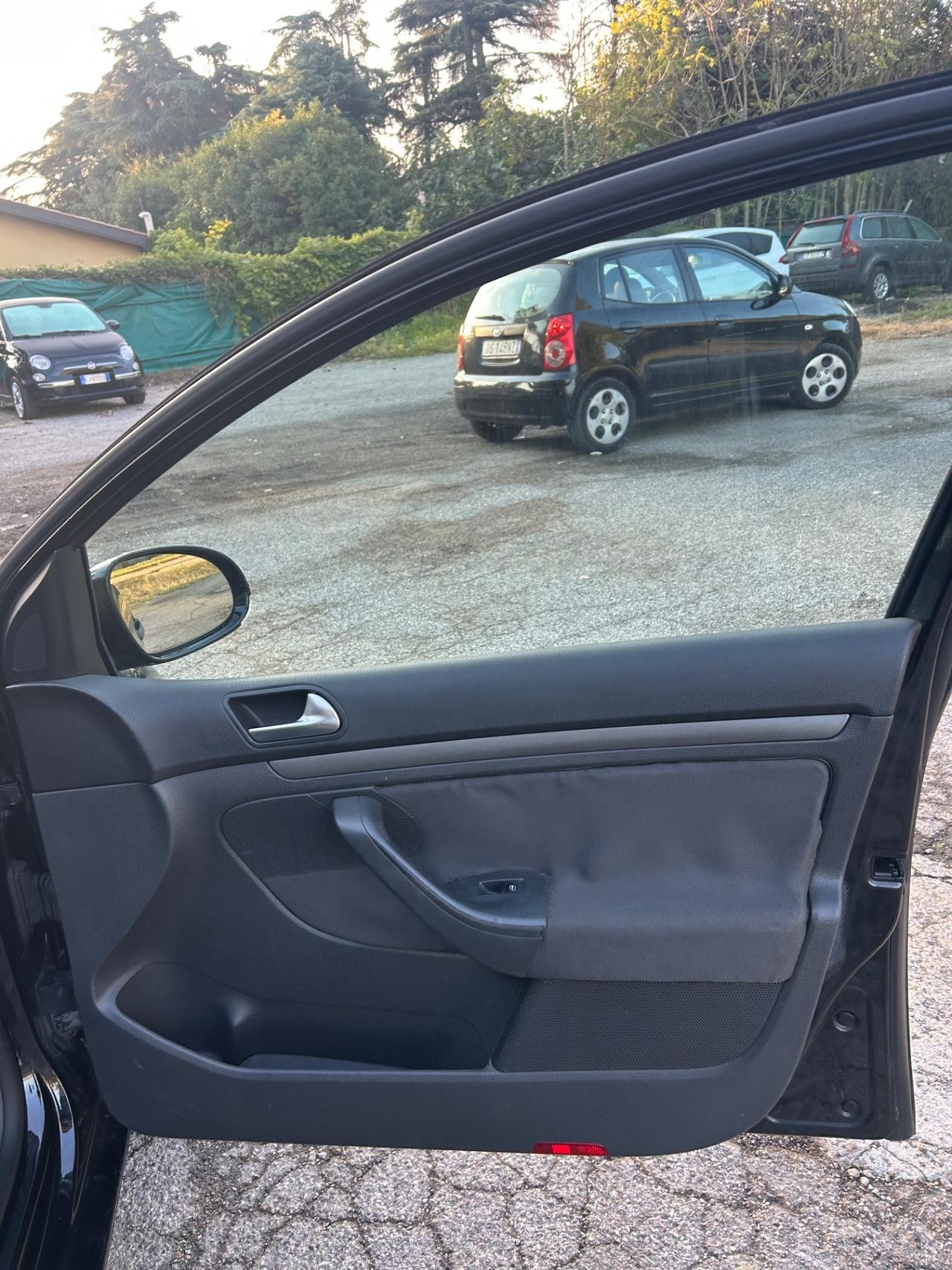 Volkswagen Golf 1.6 5p. Comfortline