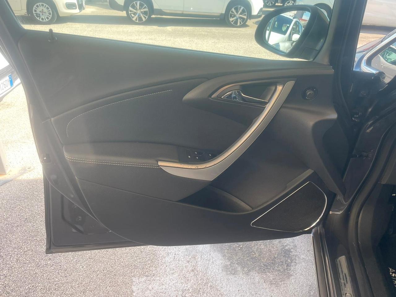 Opel Astra 1.4 Turbo 140CV 5 porte GPL Tech Cosmo