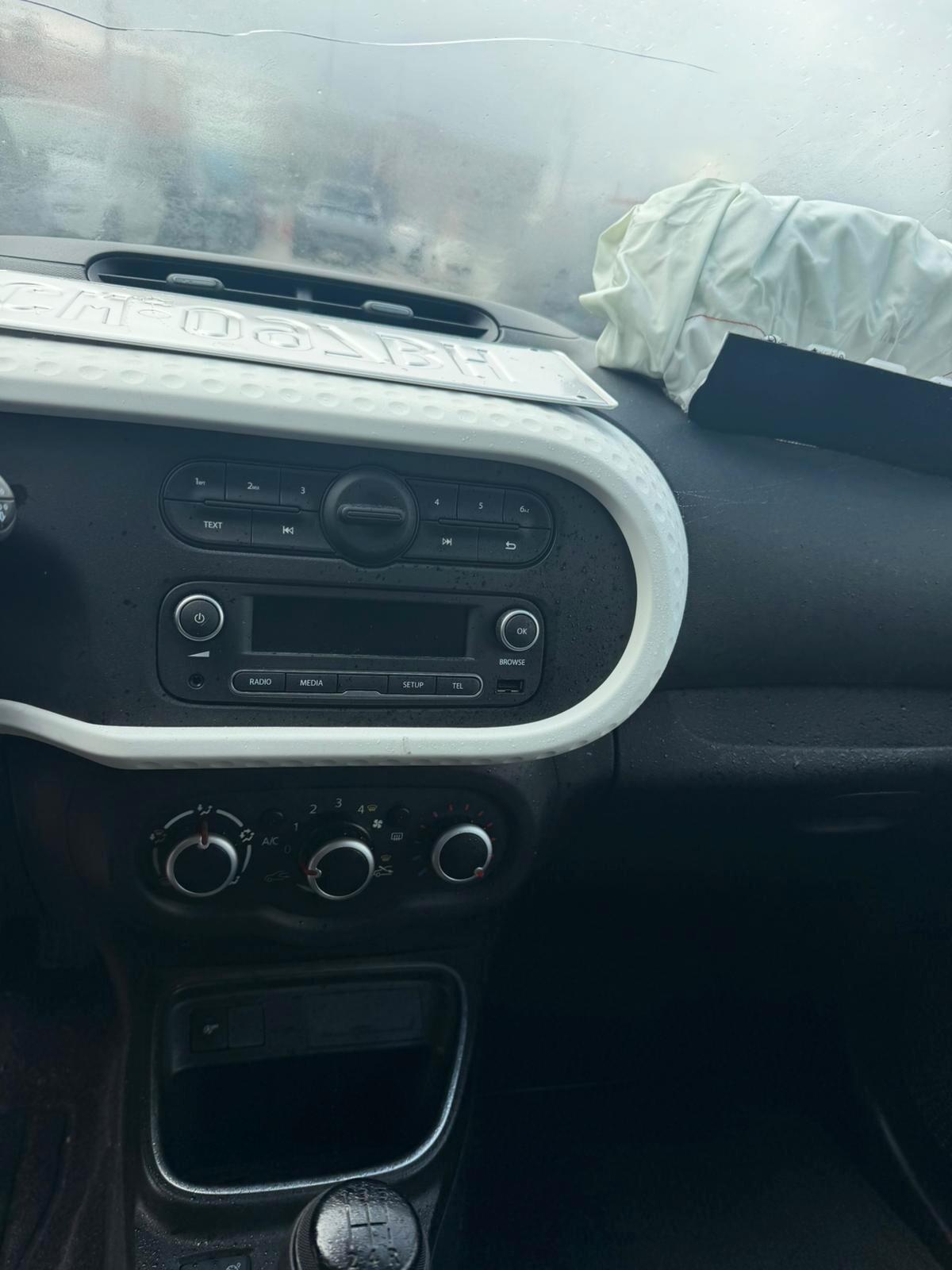 Renault Twingo 1,0 sinistrato - 2020