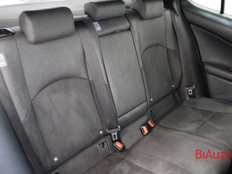 Lexus UX Hybrid Premium