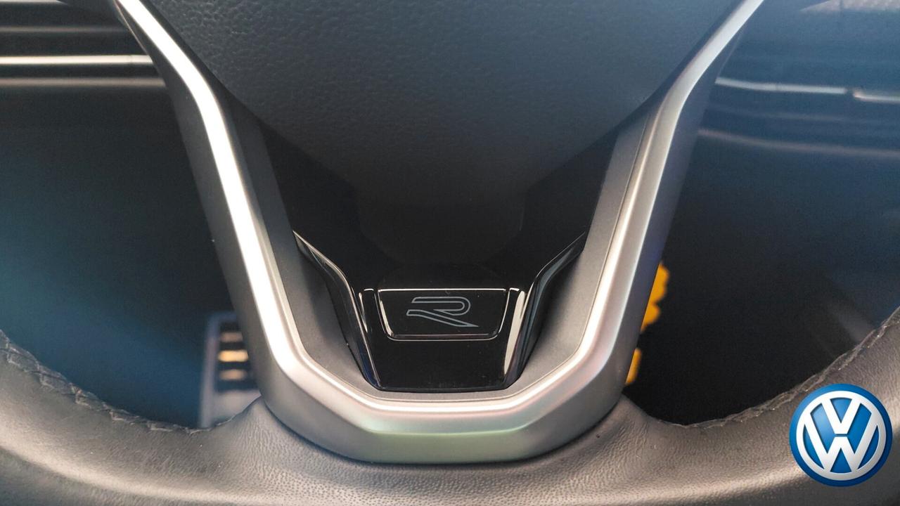 PROMO Golf 1.5 eTSI 150cv DSG R-Line Pronta consegna