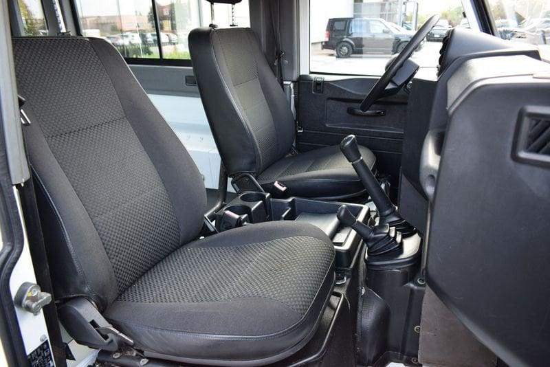 Land Rover Defender Defender 90 2.2 TD4 Station Wagon N1 AUTOCARRO IVA ESPOSTA