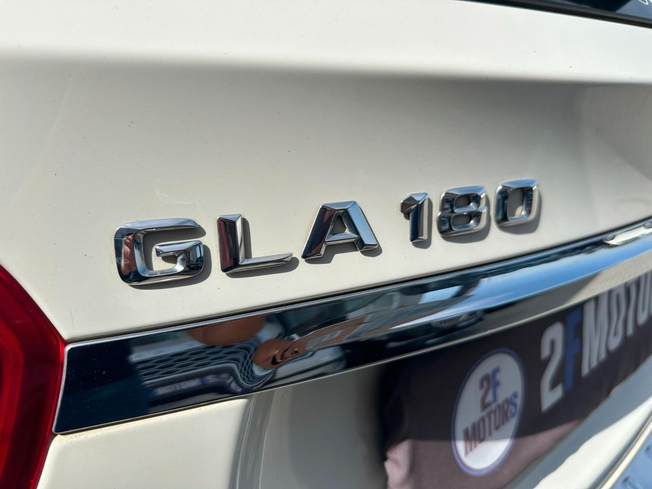 Mercedes-benz GLA 180 Premium