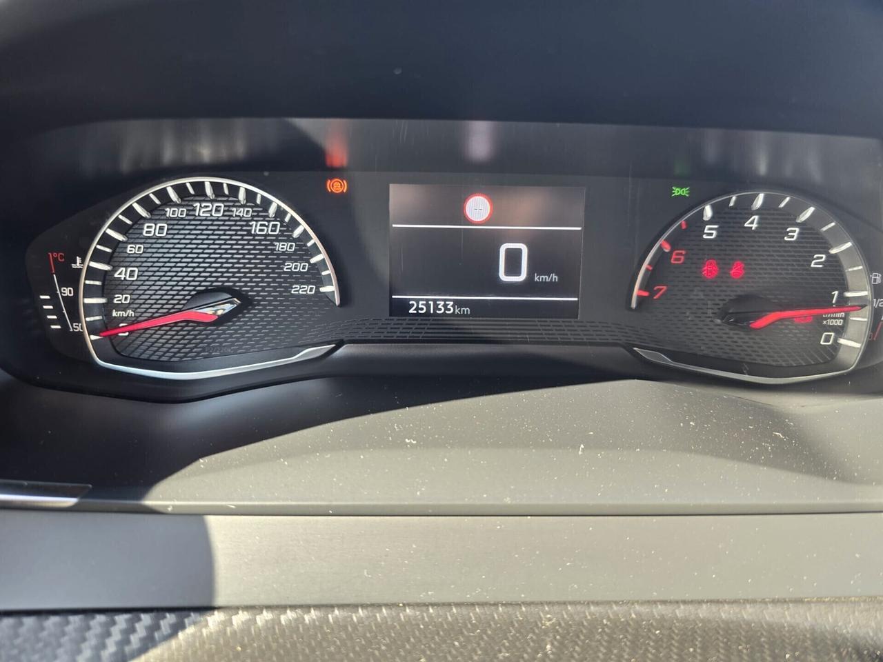 Peugeot 2008 PureTech 100 S&S Allure