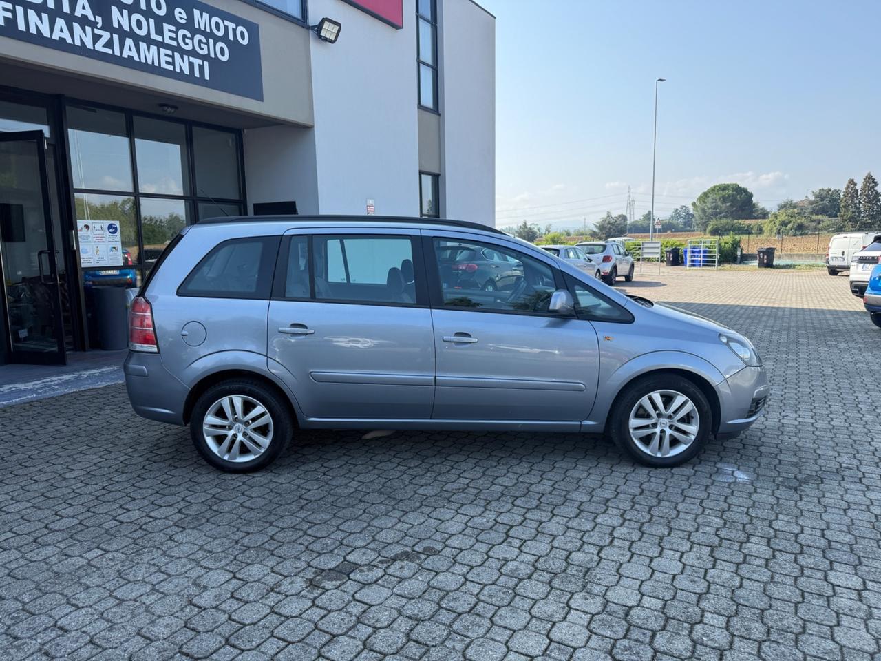 Opel Zafira 1.6 16V ecoM 94CV Enjoy