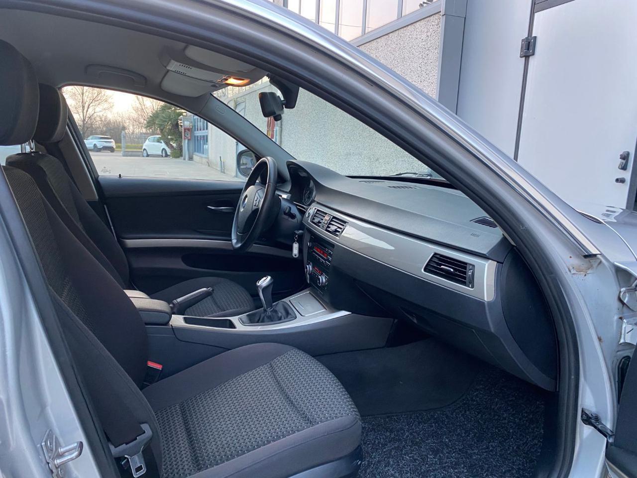 BMW 318 d 2.0 143CV cat Touring Eletta