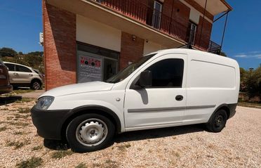 Opel Combo 1.7 DI 4p. Van Vetrato