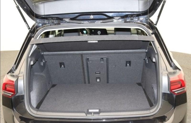 Volkswagen Golf 2.0 TDI Move NAVI LED ACC