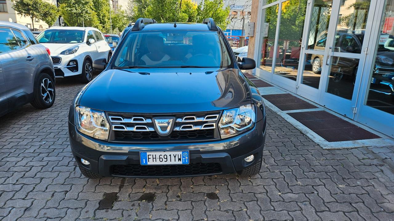 Dacia Duster 1.6 Laureate 4x2 NAVY-BLUETOOTH-SENSORI