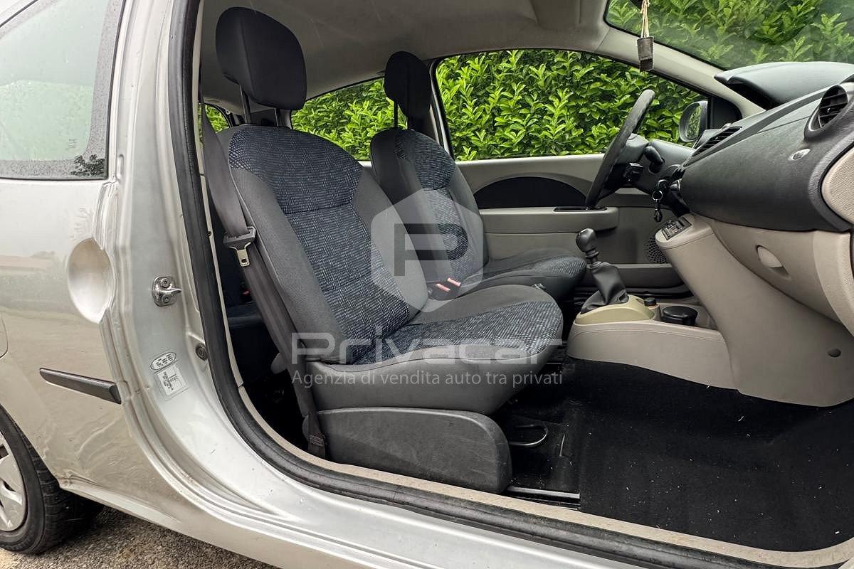 RENAULT Twingo 1.2 16V LEV Sport & Sound
