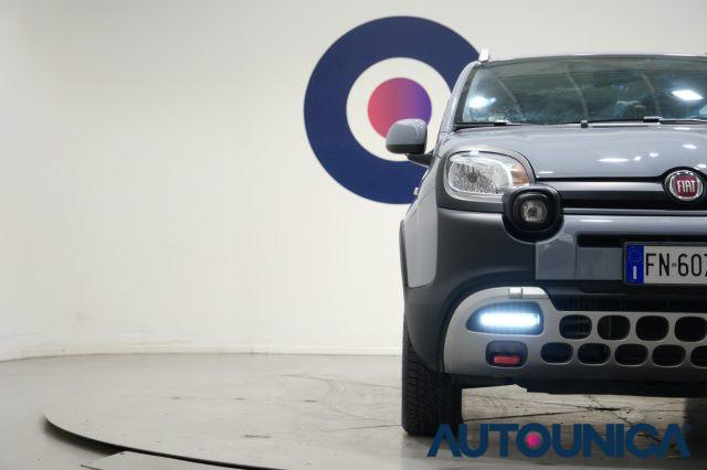 FIAT Panda CROSS 0.9 TWINAIR TURBO S&S 4x4 NEOPATENTATI