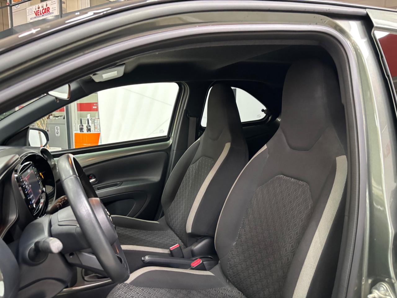 Toyota Aygo X 1.0 VVT-i 72 CV 5 porte Trend