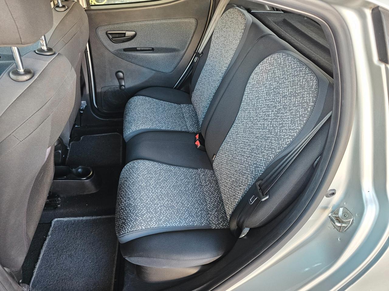 Lancia Ypsilon 1.2 69 CV 5 porte S&S Elefantino Blu