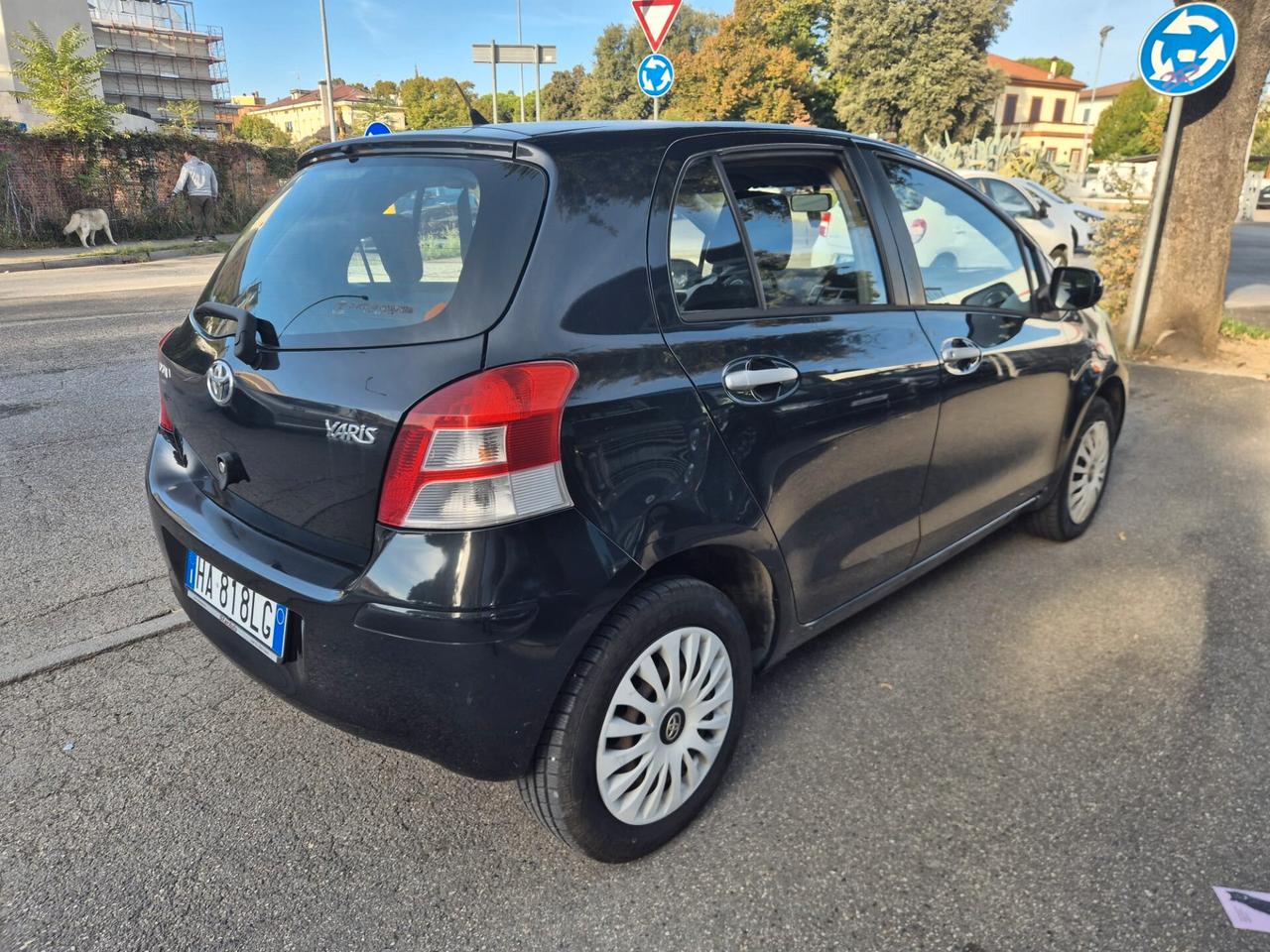 Toyota Yaris 1.0 5 porte