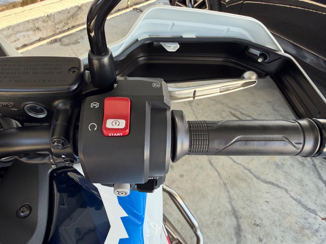 Honda CRF1100L Africa Twin CRF 1100 ES (Rally Pack)