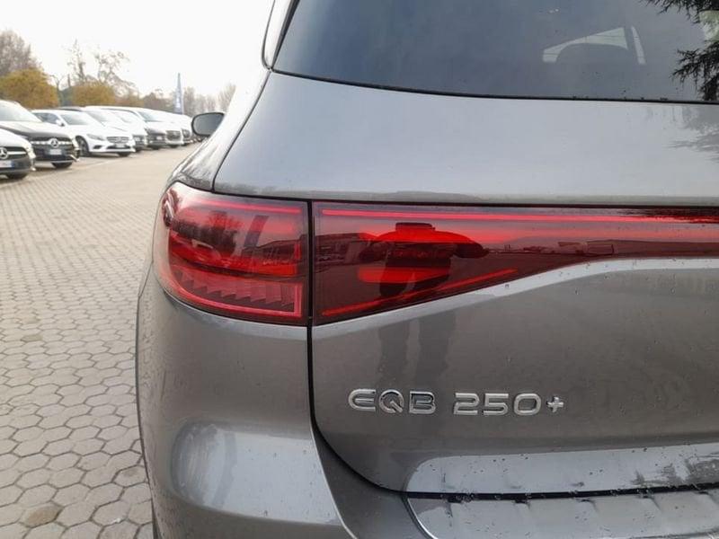 Mercedes-Benz EQB 250+ AMG Line Advanced