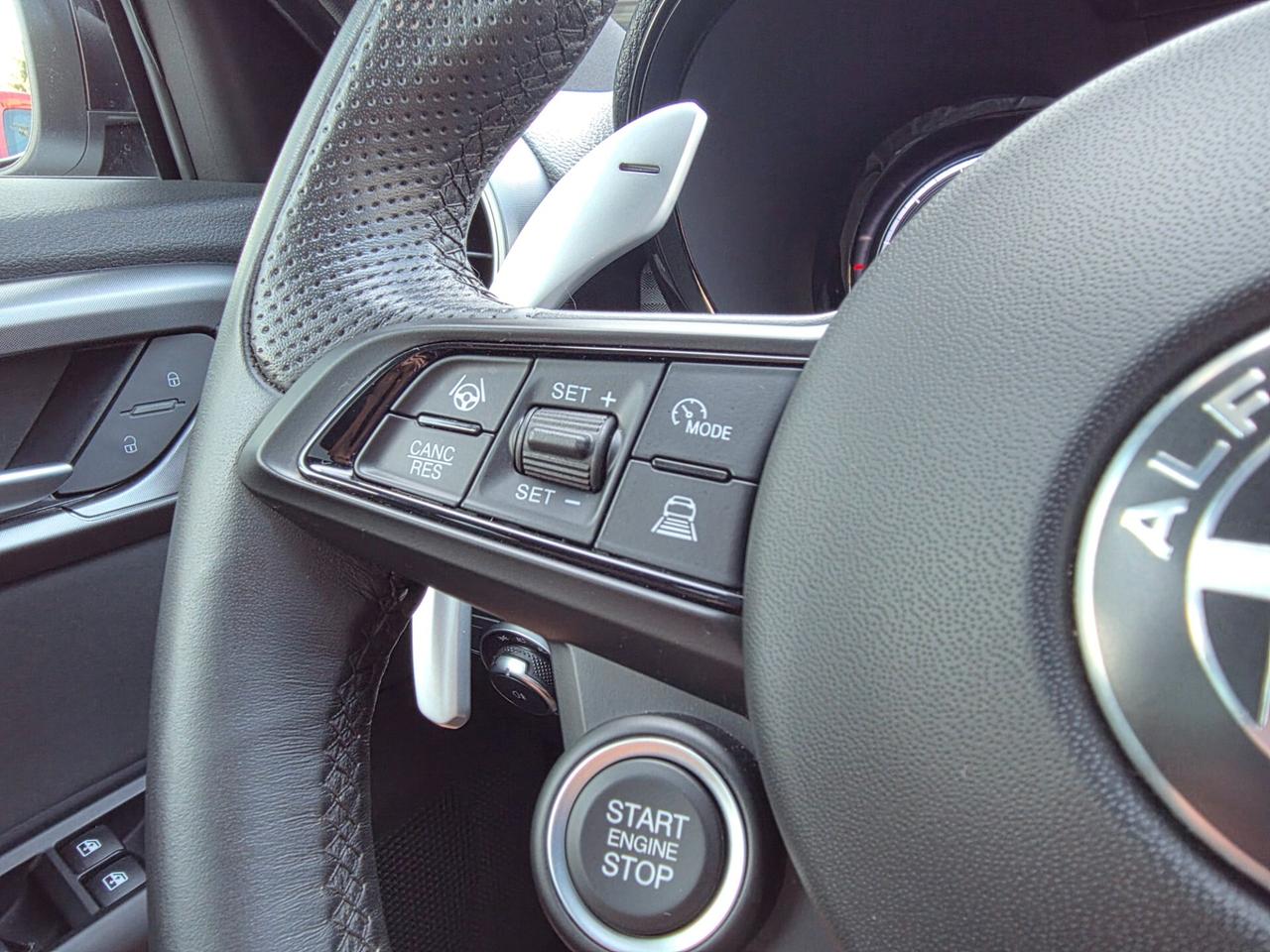 Alfa Romeo Tonale 1.5 Hybrid 160cv Veloce TCT7 / TETTO+CAMERA 360°+CERCHI 20"