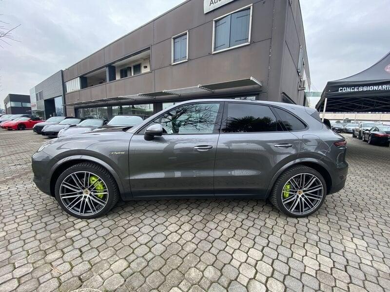 Porsche Cayenne 3.0 V6 E-Hybrid 462 CV
