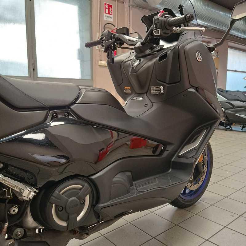Yamaha T-Max 560 - 2025