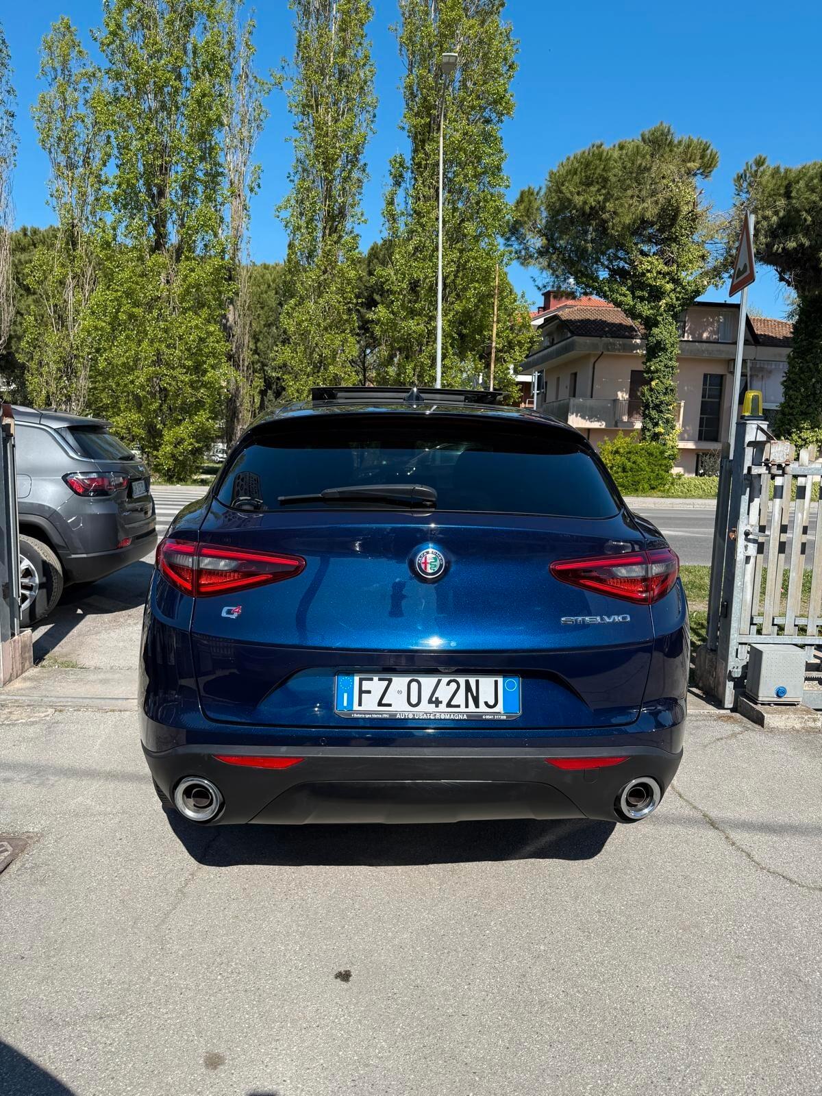 Alfa Romeo Stelvio 2.0 Turbo 200 CV AT8 Q4 Executive NESSUN VINCOLO