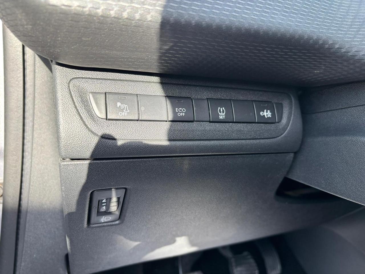 Peugeot 2008 1.6 e-HDi 92 CV Stop&Start Allure