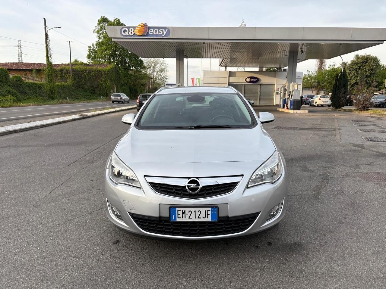 Opel Astra 2.0 CDTI 165CV Sports Tourer Cosmo