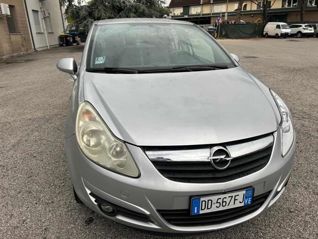 OPEL Corsa 1.2 5 porte Cosmo senza nessun lavoro da fare