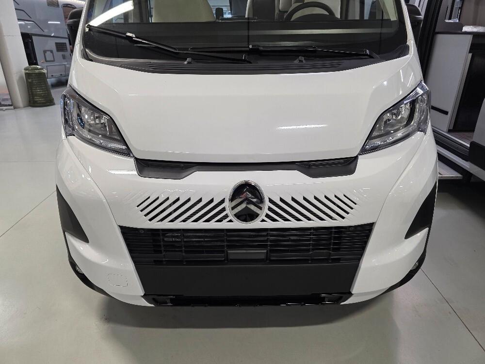 CAMPER MCLOUIS VAN 1 NEXT