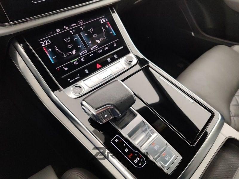 Audi Q8 55 TFSI e quattro tiptronic S-Line Sport