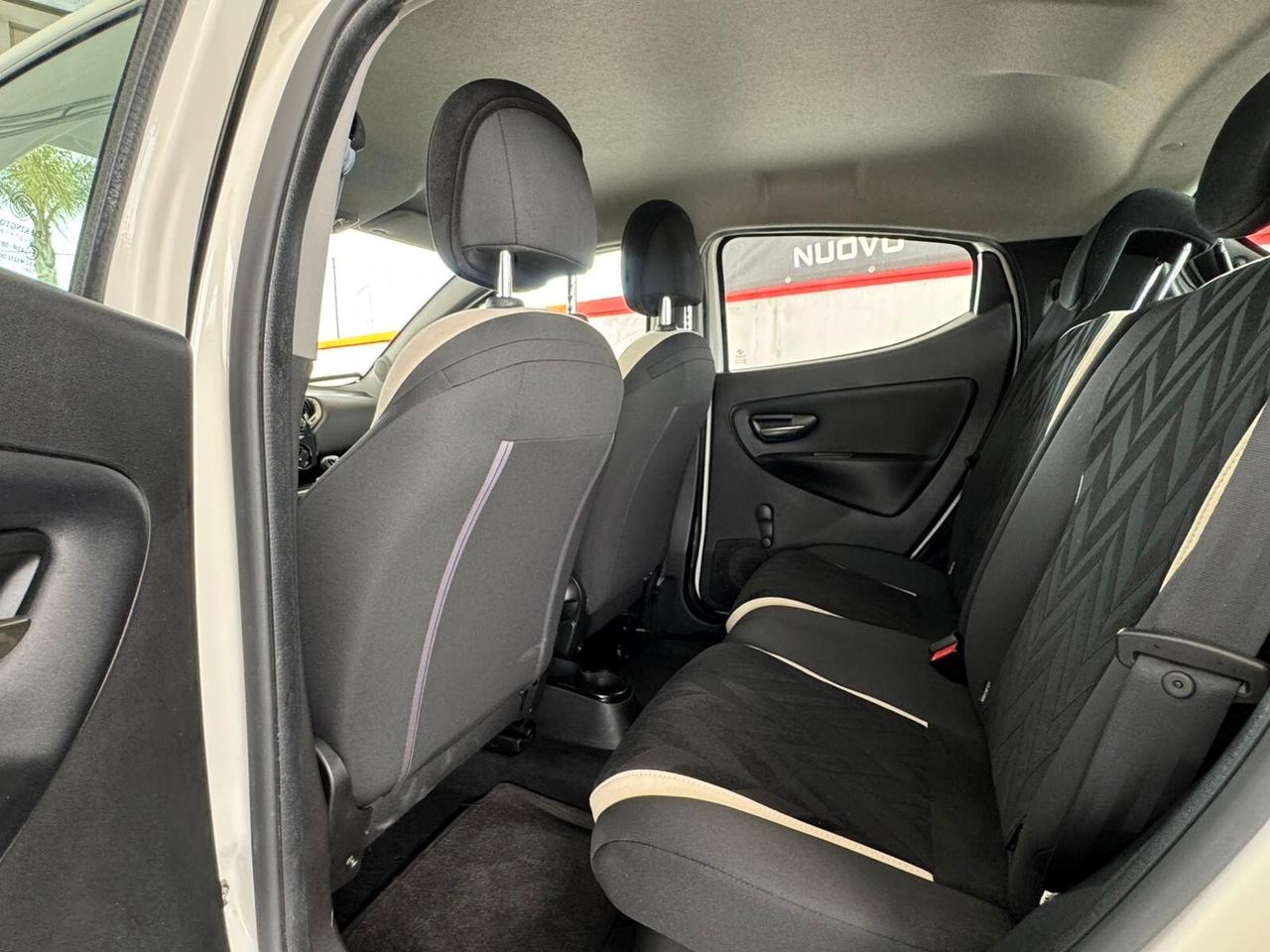 Lancia Ypsilon 1.2 69 CV 5 porte Gold