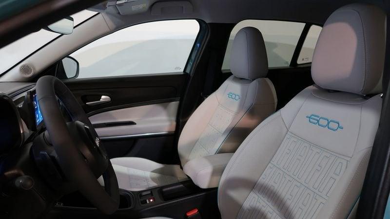 FIAT 600 600 1.2 hybrid La Prima II 145cv auto