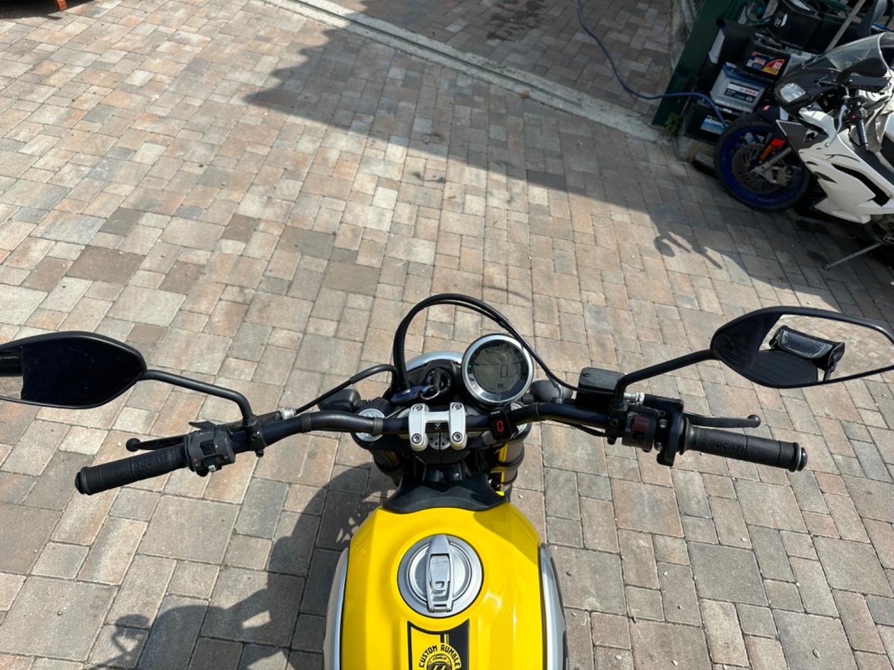 DUCATI SCRAMBLER 803