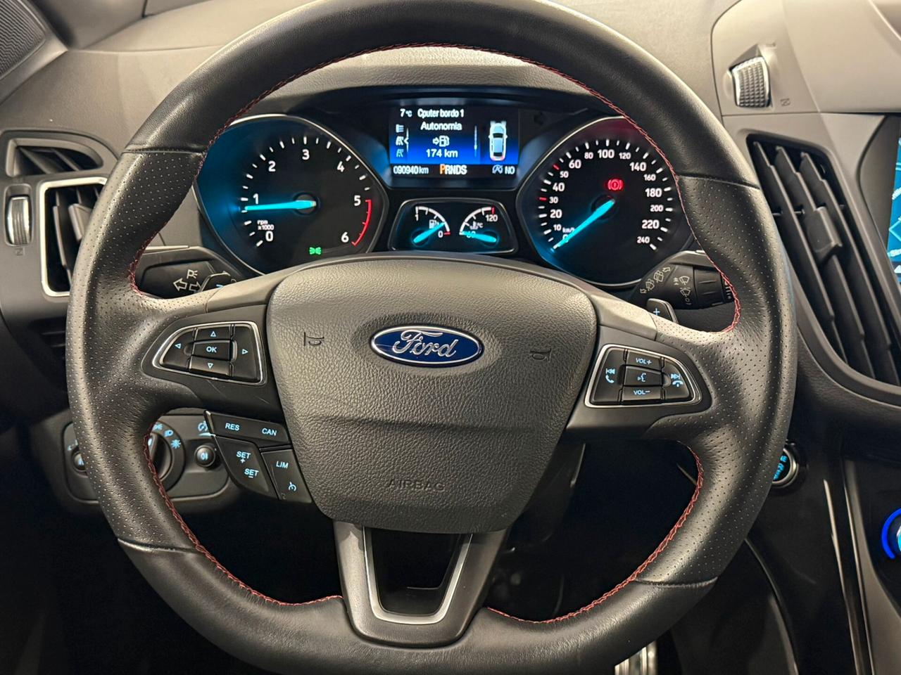 Ford Kuga 2.0 Tdci 120CV ST Line 90.000 KM