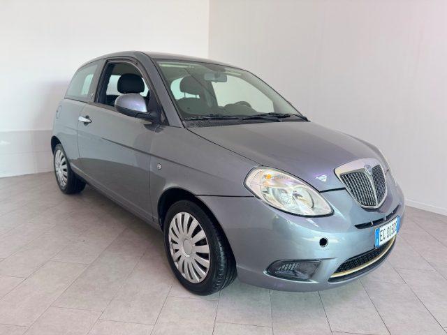 LANCIA Ypsilon 1.2 Versus