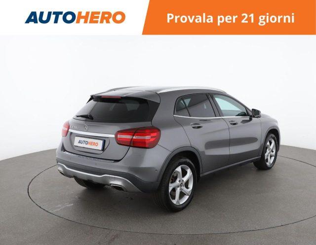 MERCEDES-BENZ GLA 200 d Automatic Sport