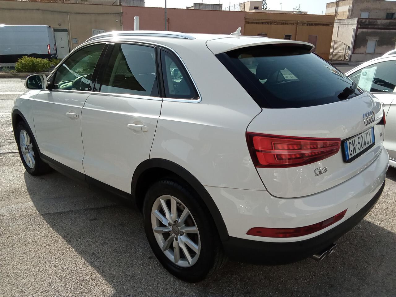 Audi Q3 2.0 TDI 150 CV Business