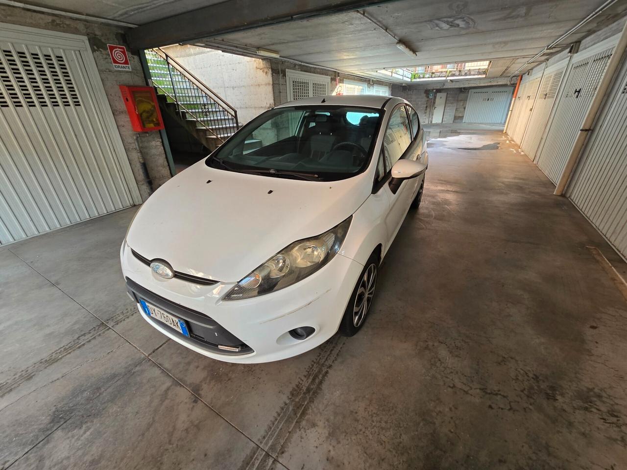 Ford Fiesta 1.4 3 porte Bz.- GPL Titanium