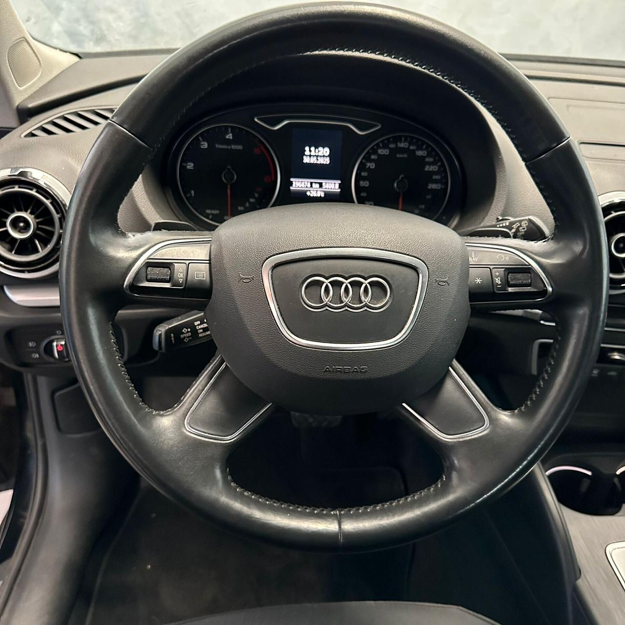 Audi A3 1.6 TDI clean diesel Ambiente S-LINE