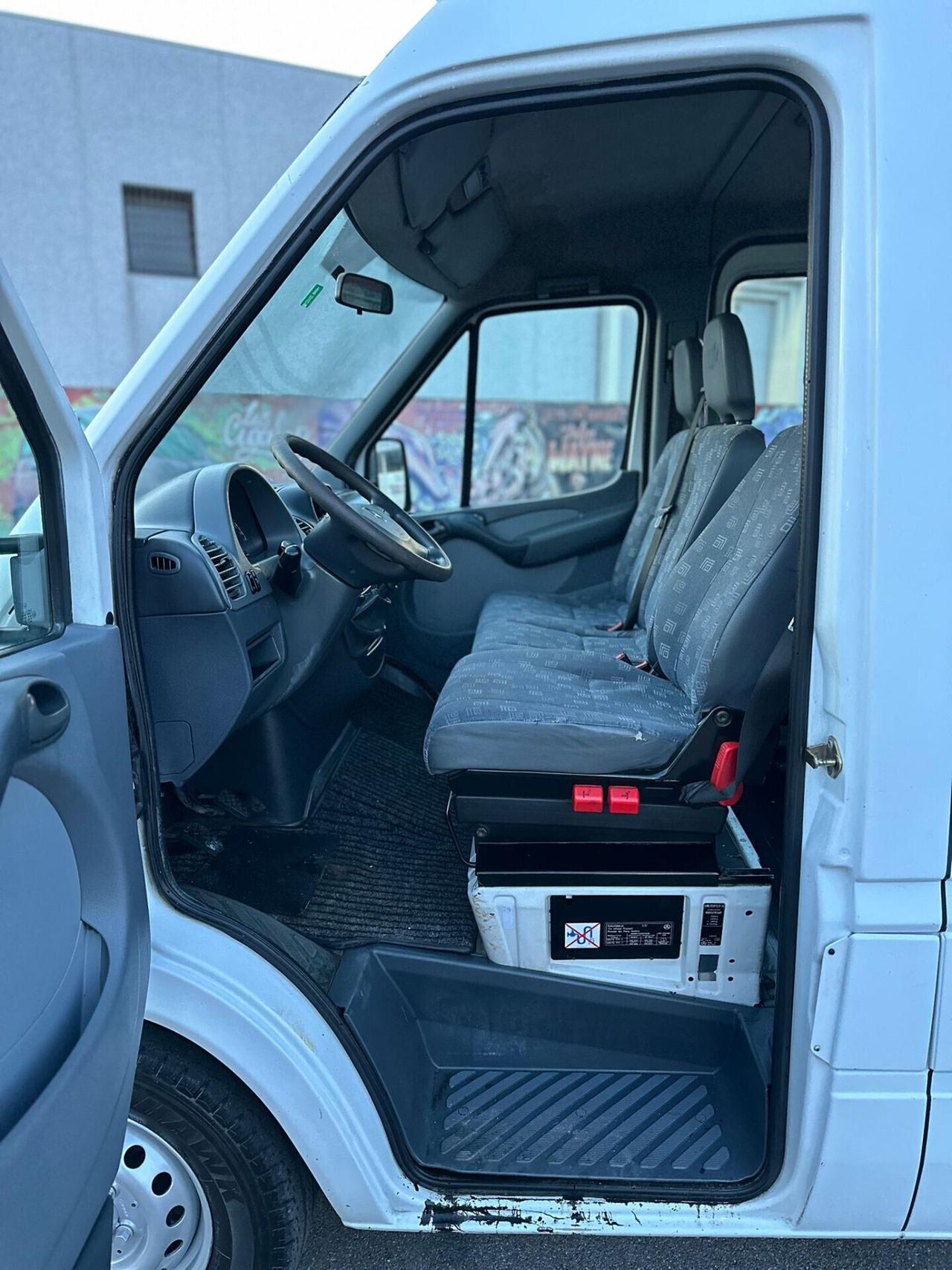 Mercedes Benz 9 posti cc 2.7 modello 616