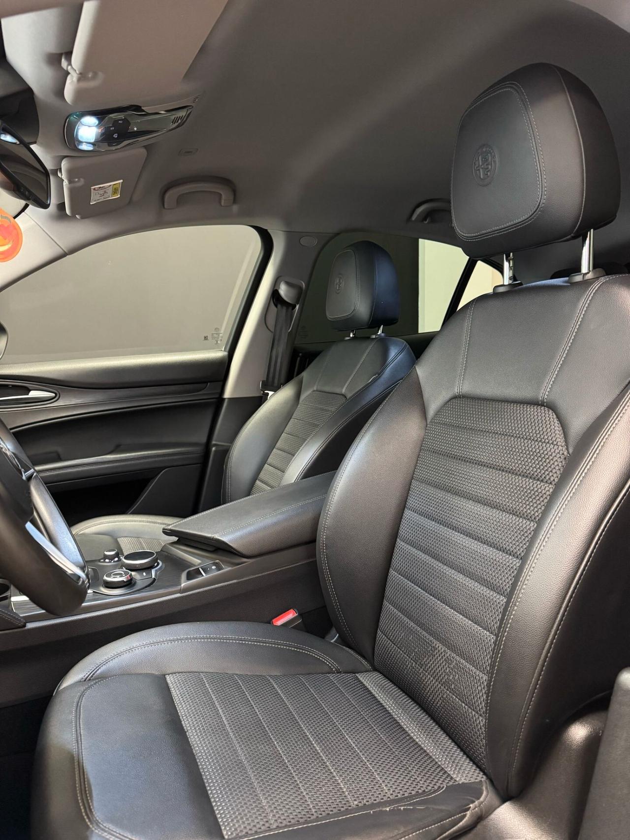 Alfa Romeo Stelvio 2.2 Turbodiesel 210 CV AT8 Q4 Executive