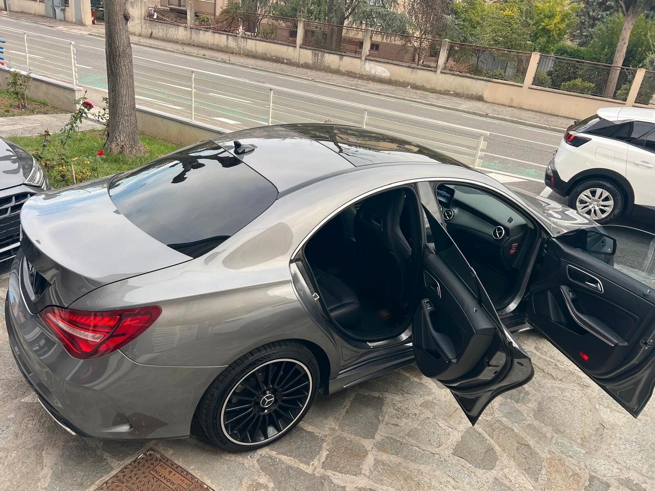 MB CLA 220 d AUT PREMIUM TETTO PANORAMICO