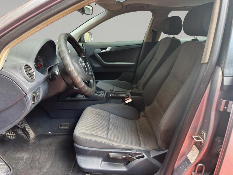 AUDI A3 2ª serie A3 SPB 1.6 16V FSI Attraction